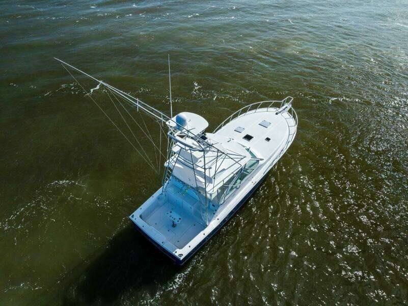 2006 Cabo 45 Express