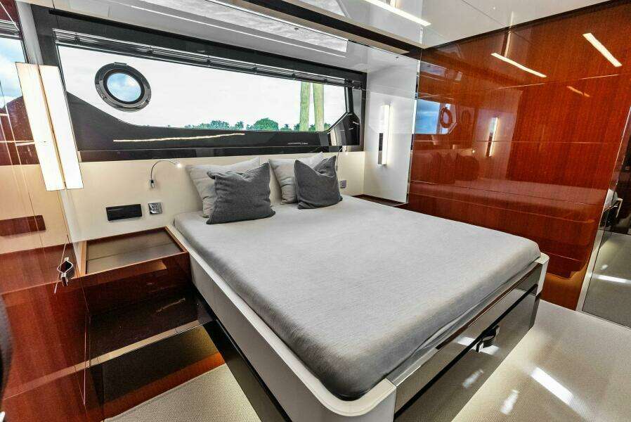 2021 Riva 56' Rivale