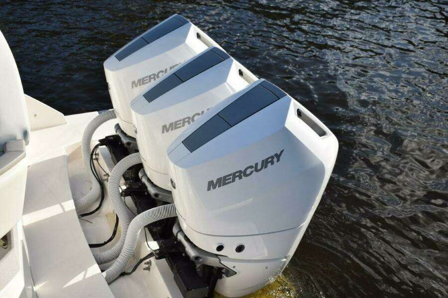 Joystick Piloting  Skyhook Dynamic Positioning Option