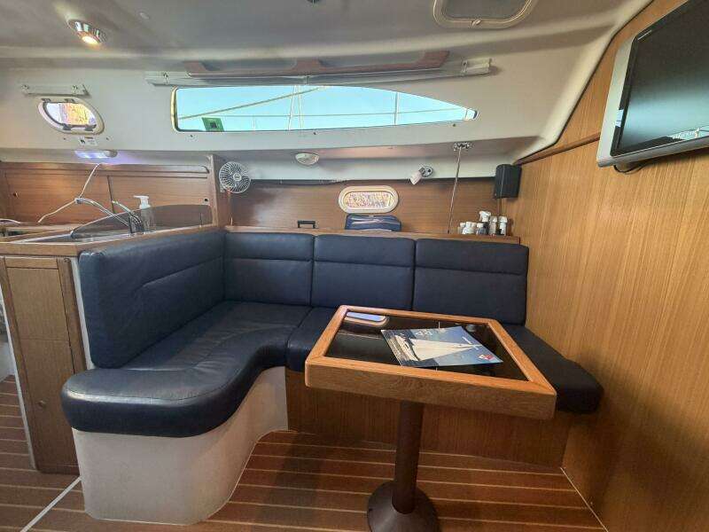 2010 Catalina 309