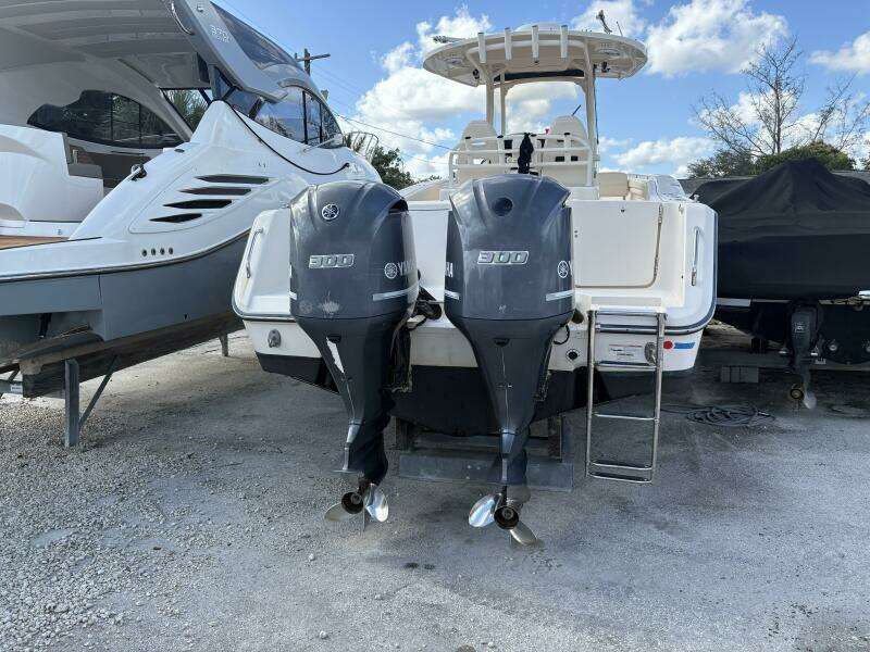 2018 Grady-White Canyon 306