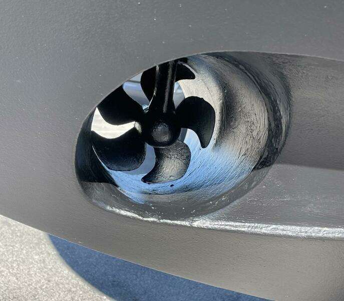 2013 Carver C-34 Command Bridge