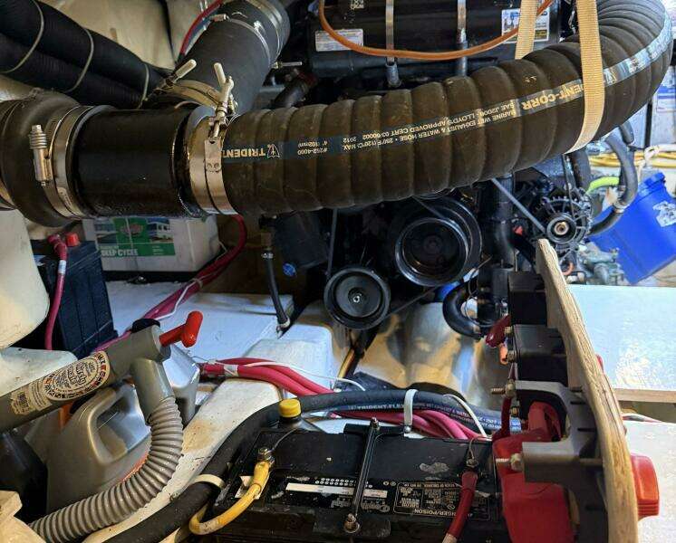 2013 Carver C-34 Command Bridge