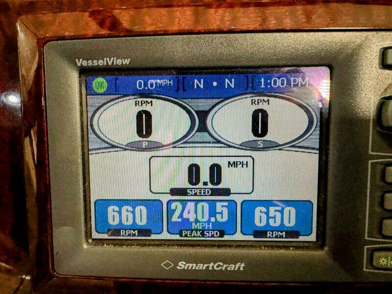 2010 Sea Ray 310 Sundancer