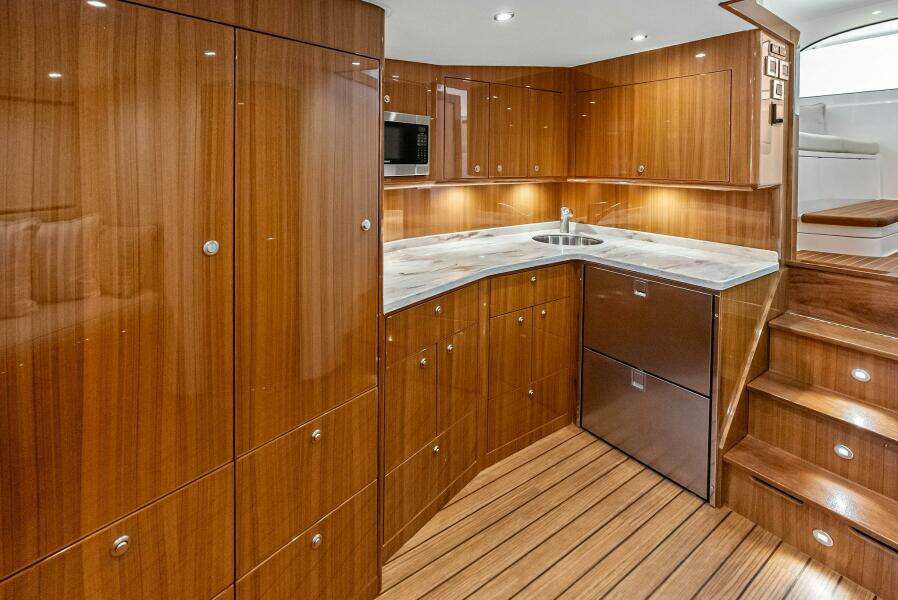 2022 Viking 46 Billfish IRISH BEAUTE 