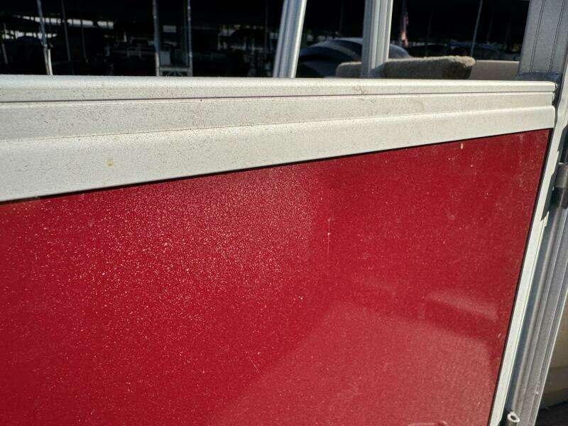 2019 Sun Tracker Fishin' Barge 20DLX