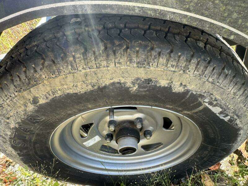 2019 Sun Tracker Fishin' Barge 20DLX