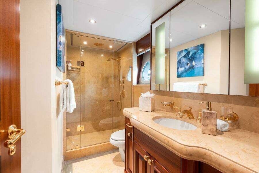 2010 Westport Superyacht