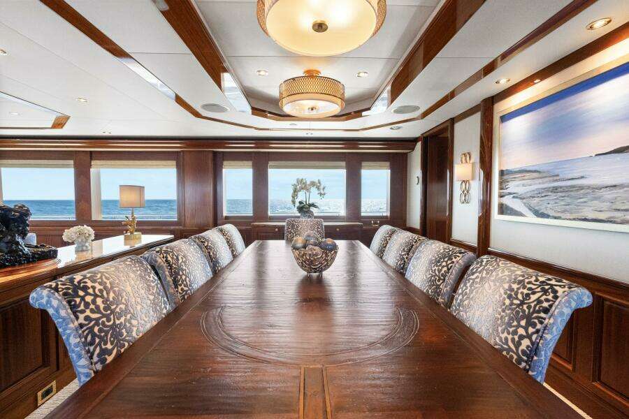 2010 Westport Superyacht