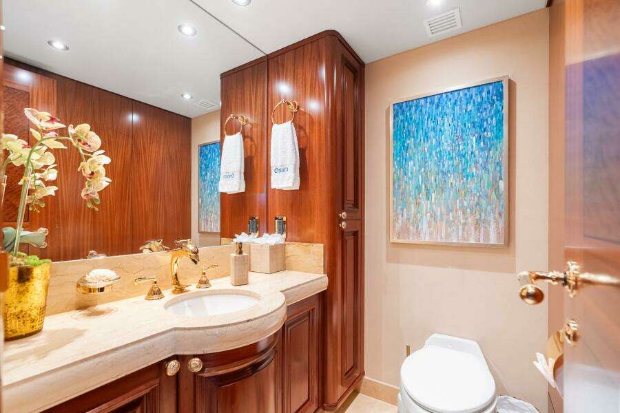 2010 Westport Superyacht