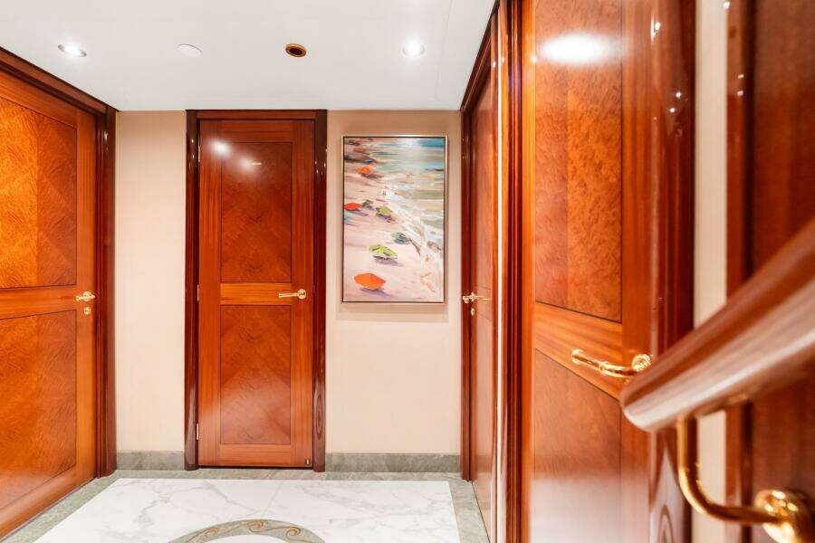 2010 Westport Superyacht