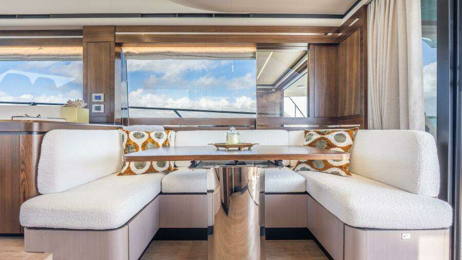 2019 Absolute 58 Fly