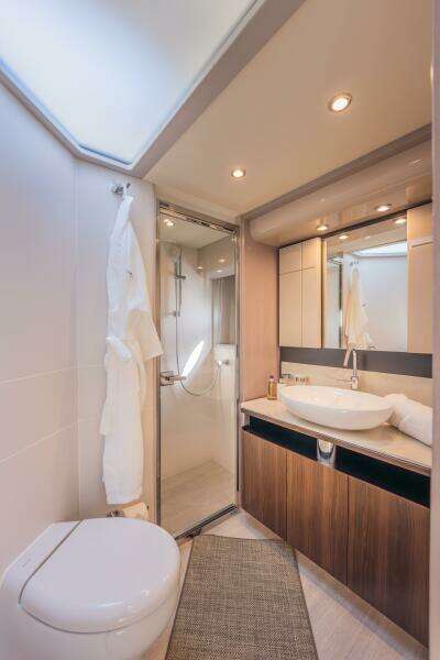 2019 Absolute 58 Fly