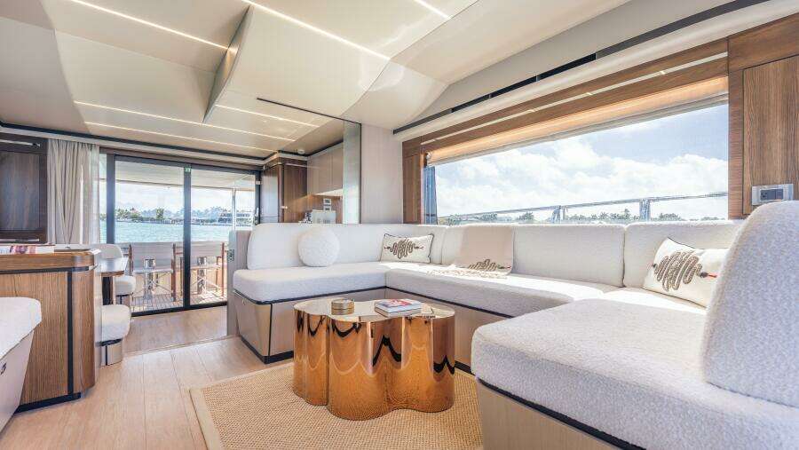 2019 Absolute 58 Fly