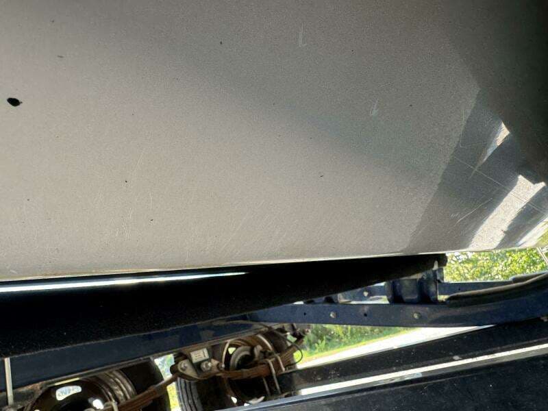 1999 Sea Ray 215 Express Cruiser