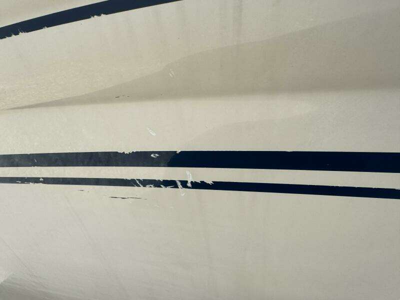 1999 Sea Ray 215 Express Cruiser