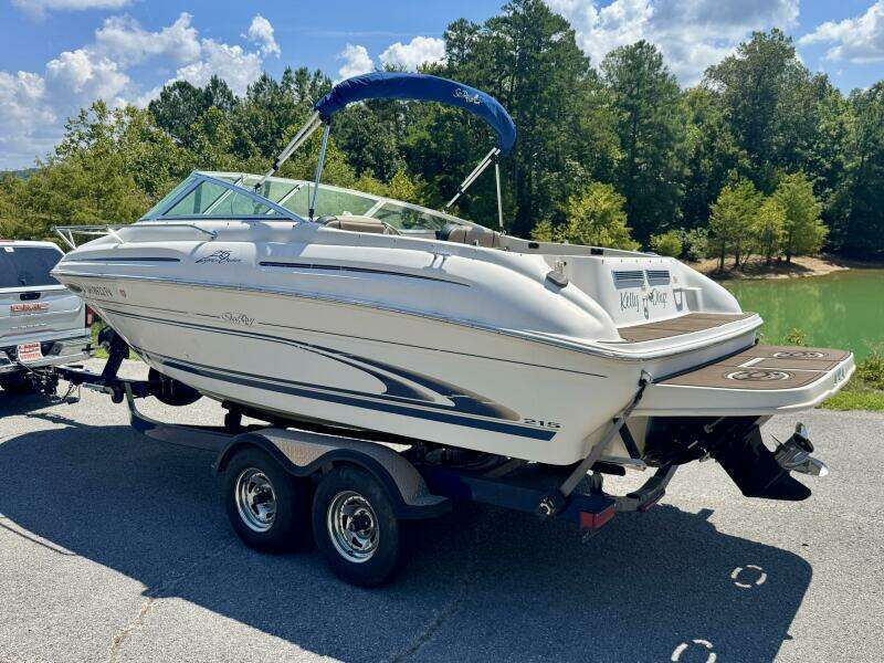 1999 Sea Ray 215 Express Cruiser