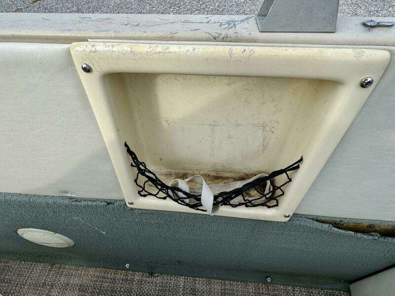 2002 Sun Tracker Party Deck 21