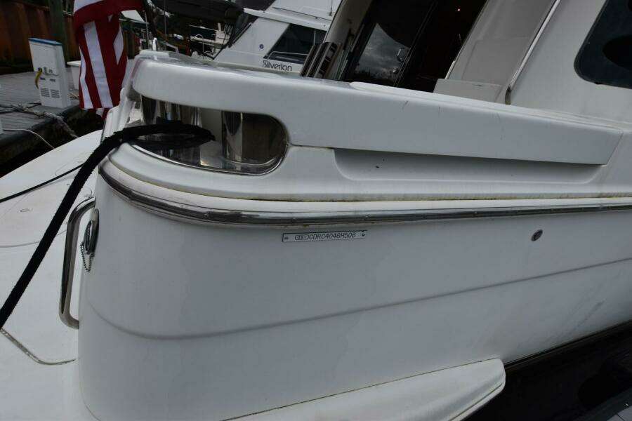 2006 Carver 46 Voyager