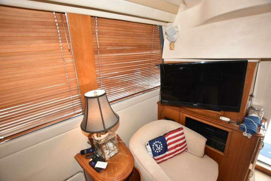 2006 Carver 46 Voyager