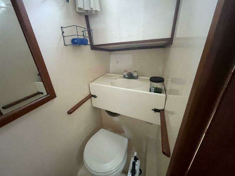 1991 Marine Trader 34 Double Cabin