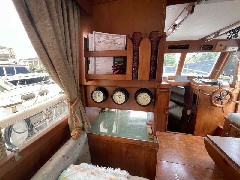 1991 Marine Trader 34 Double Cabin