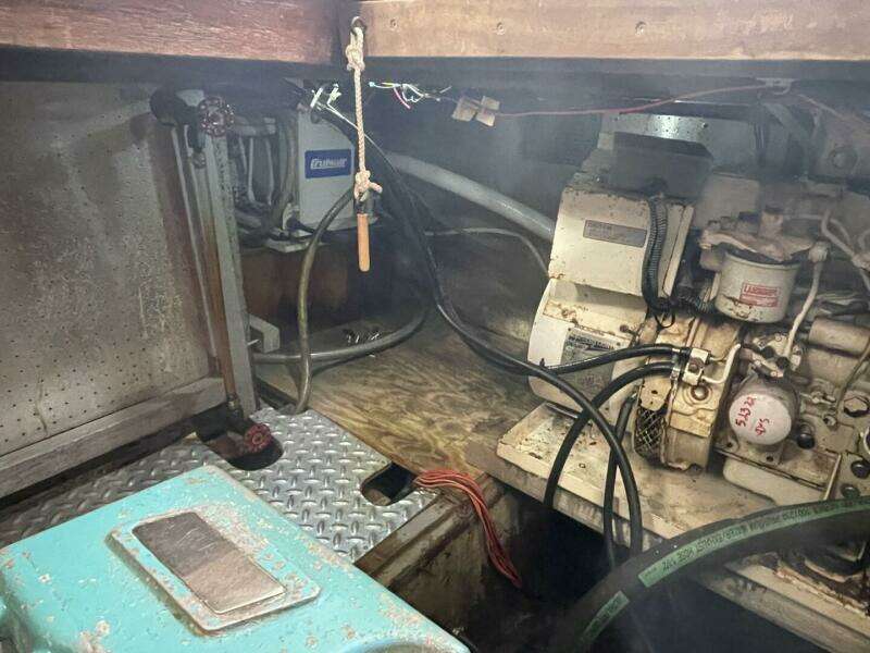 1991 Marine Trader 34 Double Cabin