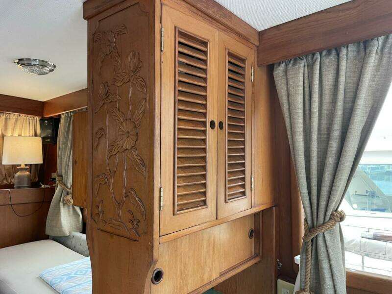 1991 Marine Trader 34 Double Cabin