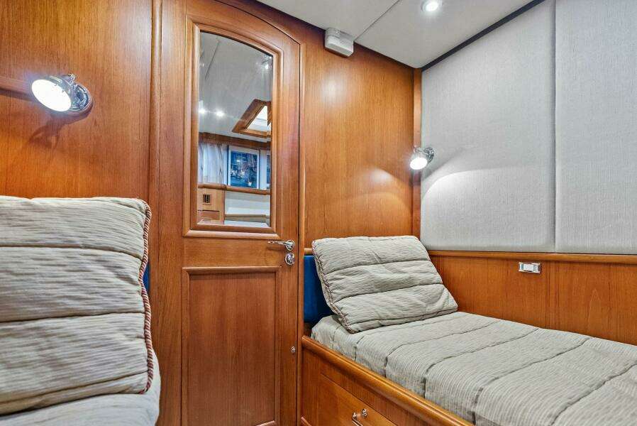 2006 Grand Banks Europa 46