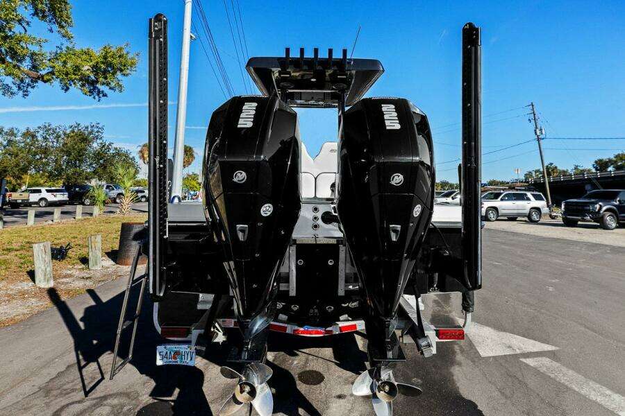 2021 ShearWater 270 SS Open Carolina