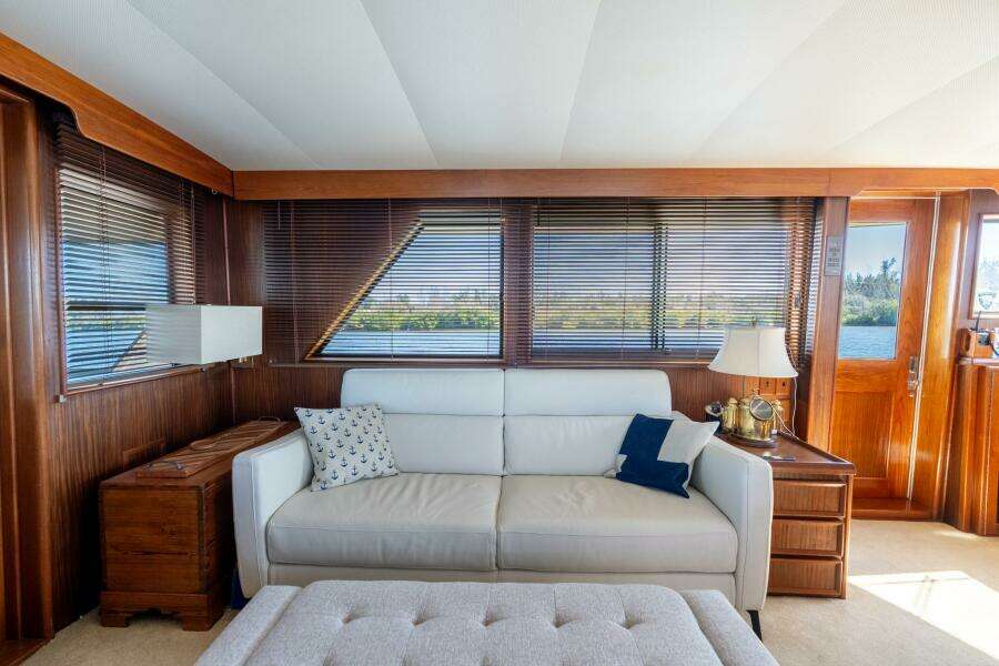 1985 Hatteras 53 Motor Yacht