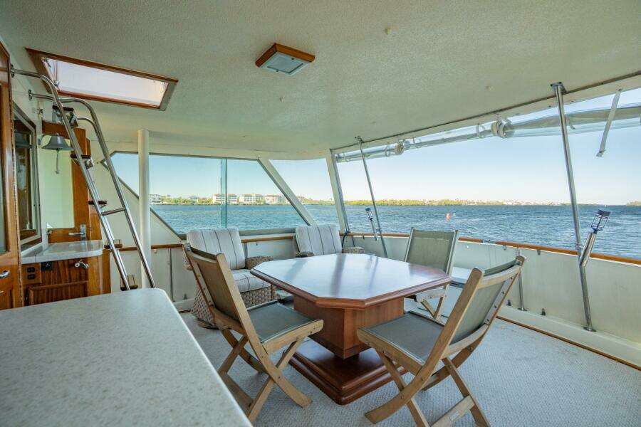 1985 Hatteras 53 Motor Yacht