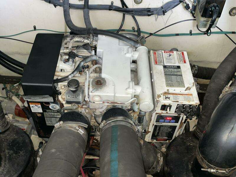 2006 Sea Ray 320 Sundancer