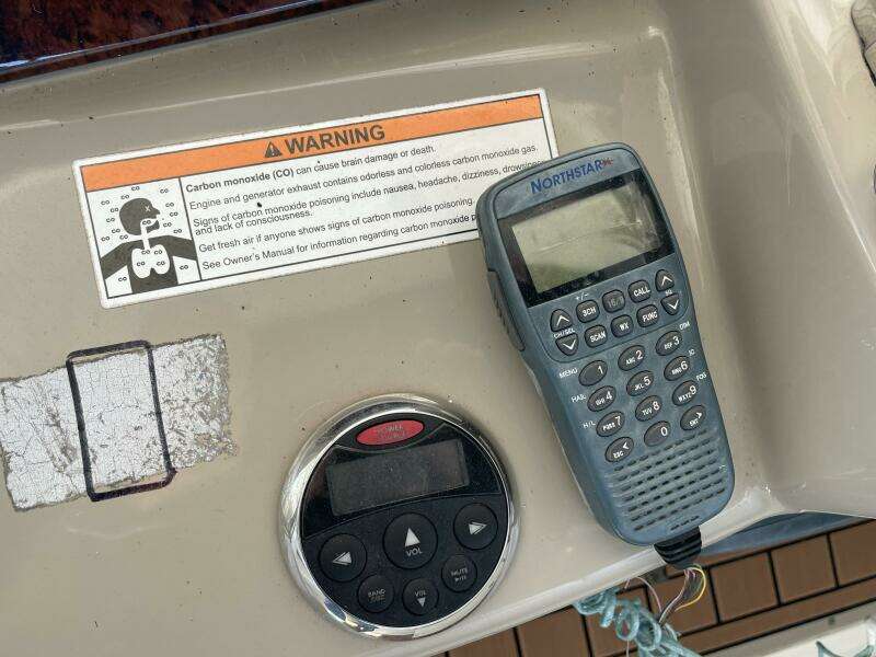 2006 Sea Ray 320 Sundancer