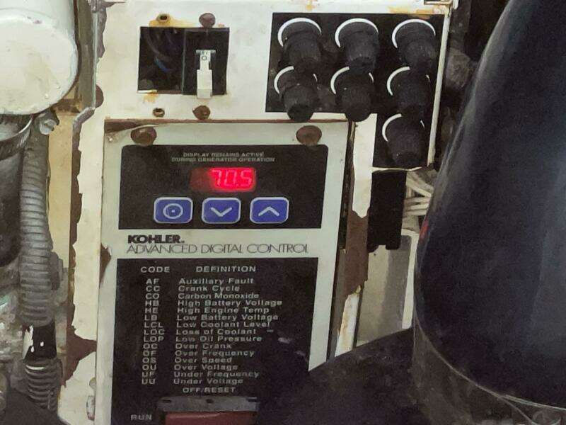 2006 Sea Ray 320 Sundancer