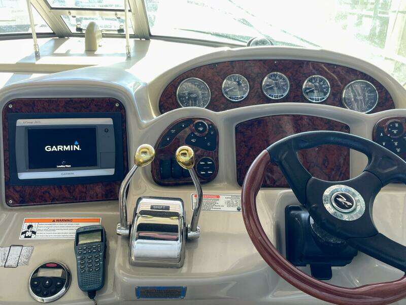 2006 Sea Ray 320 Sundancer