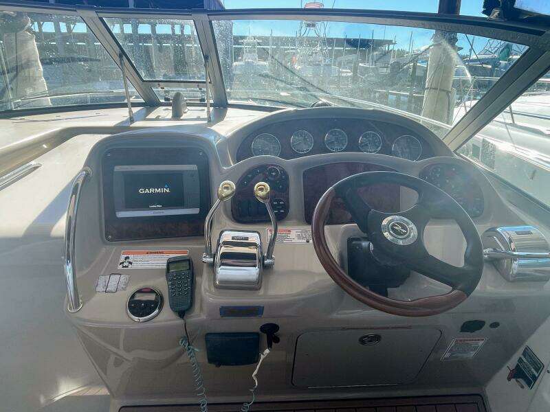 2006 Sea Ray 320 Sundancer