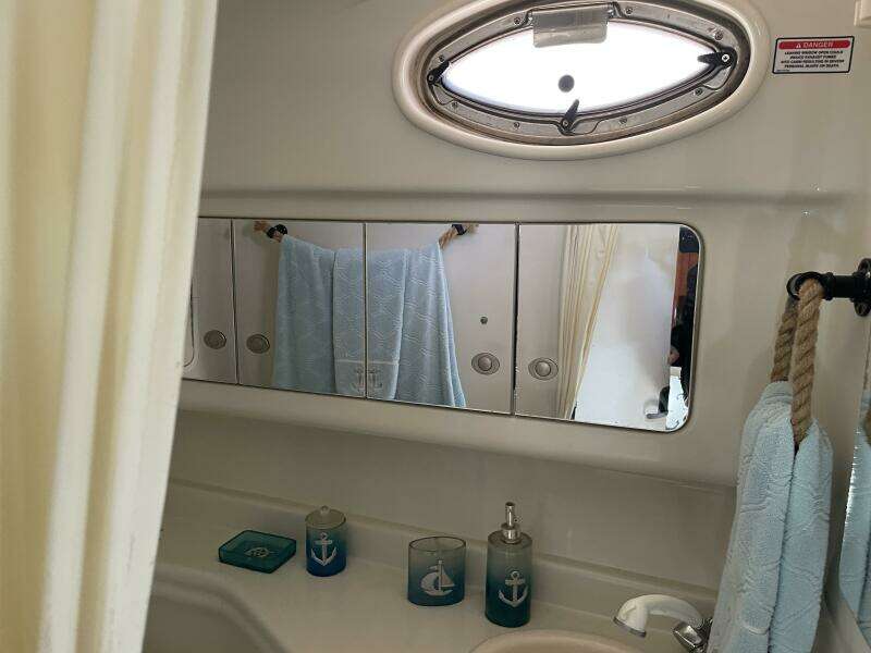 2006 Sea Ray 320 Sundancer