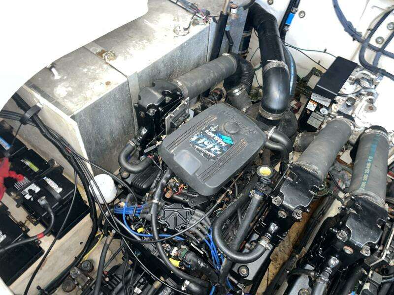 2006 Sea Ray 320 Sundancer