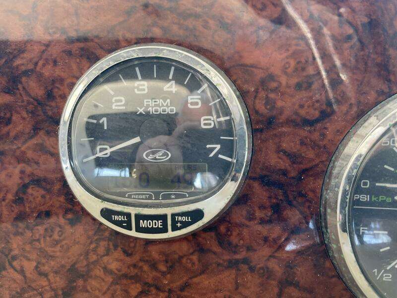 2006 Sea Ray 320 Sundancer