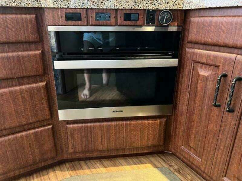 1991 Viking Boats Convertible