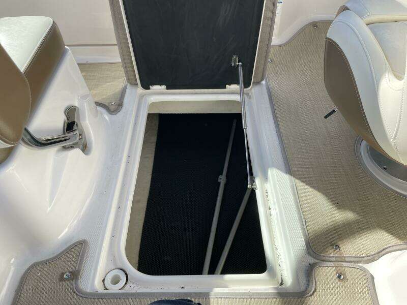 2016 Chaparral 210 Suncoast