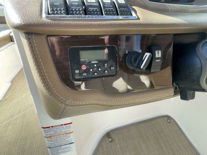 2016 Chaparral 210 Suncoast