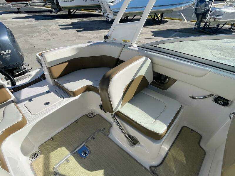 2016 Chaparral 210 Suncoast