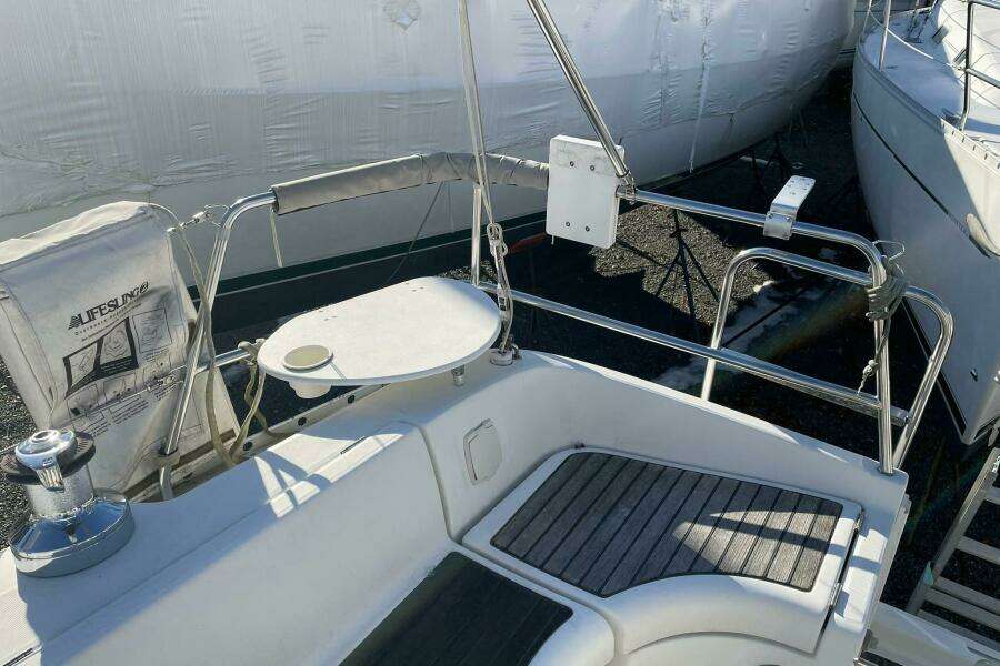 2001 Beneteau Oceanis 361