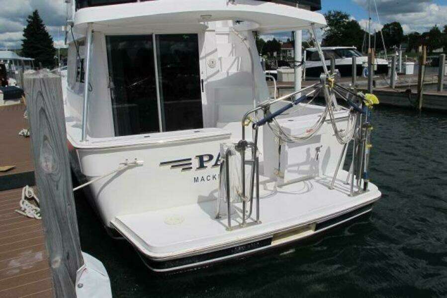 1999 Mainship 350
