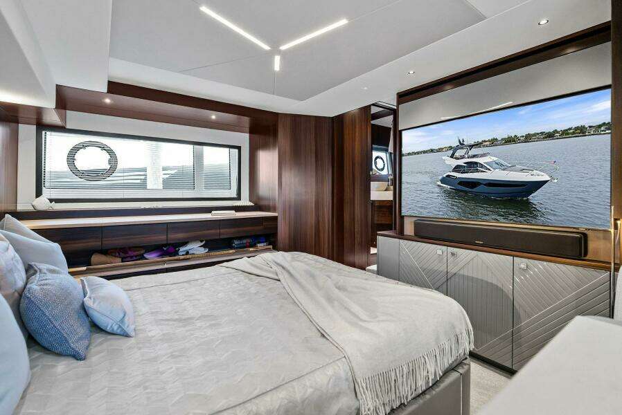 2025 Sunseeker 55 Manhattan