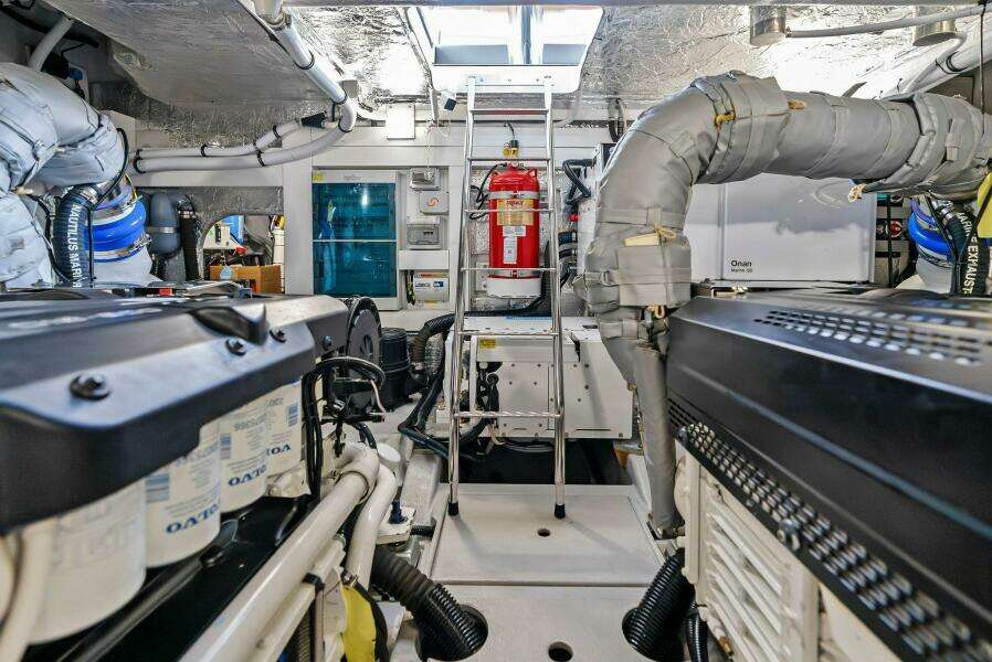 2025 Sunseeker 55 Manhattan