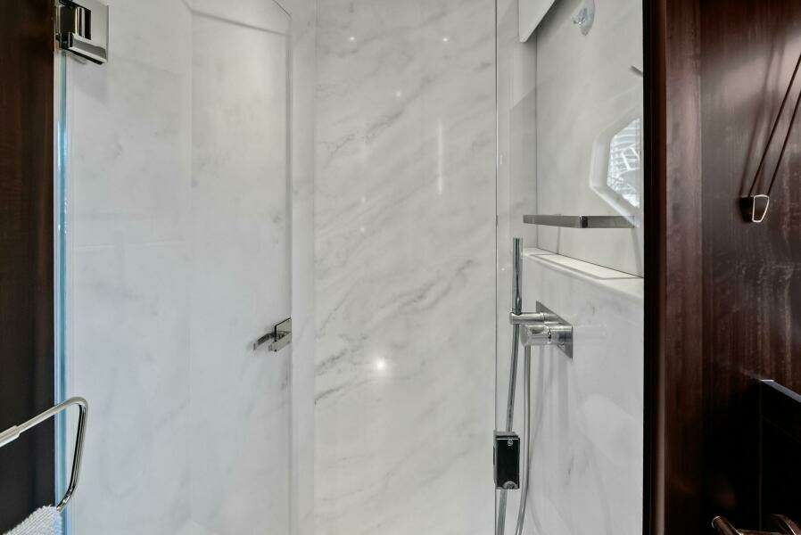 2025 Sunseeker 55 Manhattan