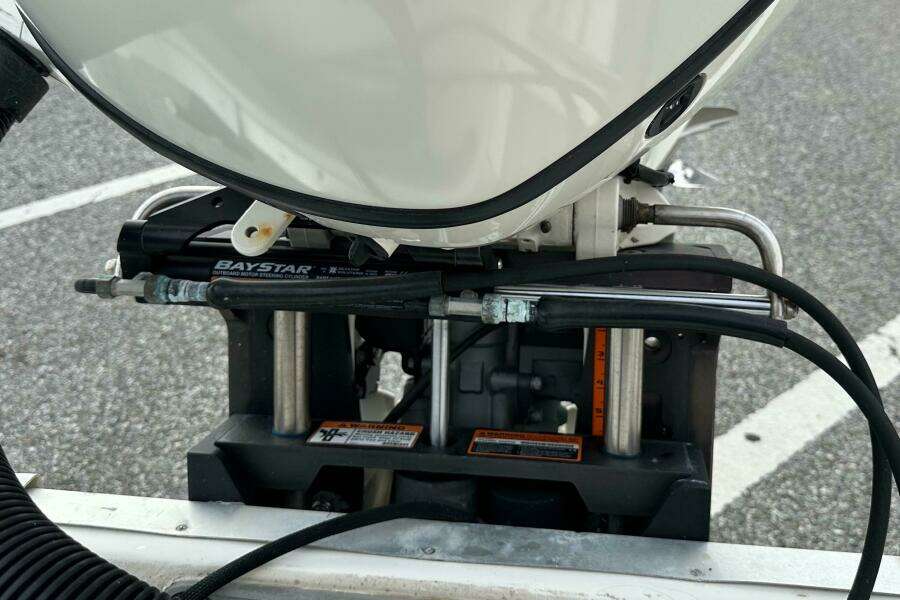 2015 NauticStar 2110 Sport